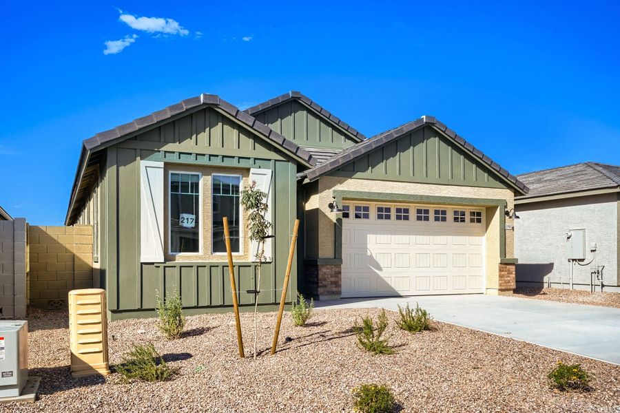 1,747sf New Home in San Tan Valley, AZ.  - Slide 3