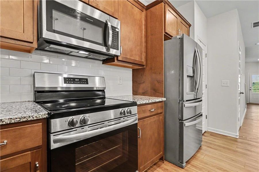 Furnished interior view inside a new home in Highland Crossing, Cartersville (Image 4).