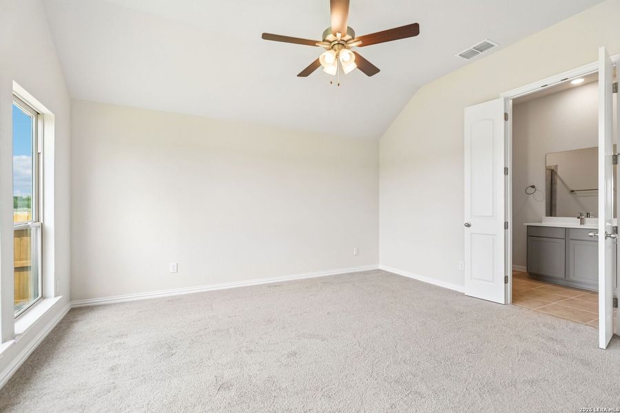 Spacious, unfurnished interior of a new home in Stream Waters, Seguin (Image 42). Spacious, unfurnished interior of a new home in Stream Waters, Seguin (Image 42).