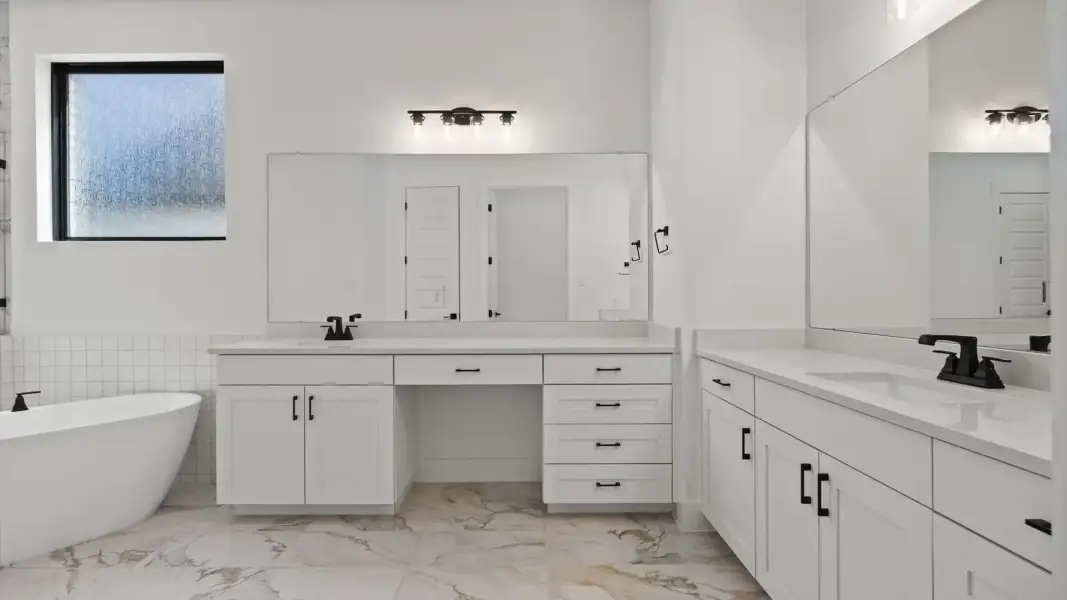 Furnished interior view inside a new home in Sweetwater, Austin (Image 10).