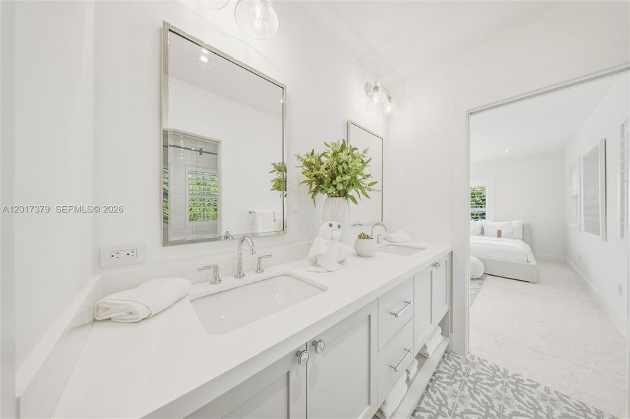 Furnished interior view inside a new home in , Islamorada, Village of Islands (Image 16).