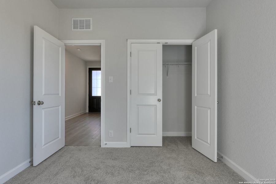 Spacious, unfurnished interior of a new home in Enclave at Hennersby Hollow 50's, San Antonio (Image 20). Spacious, unfurnished interior of a new home in Enclave at Hennersby Hollow 50's, San Antonio (Image 20).