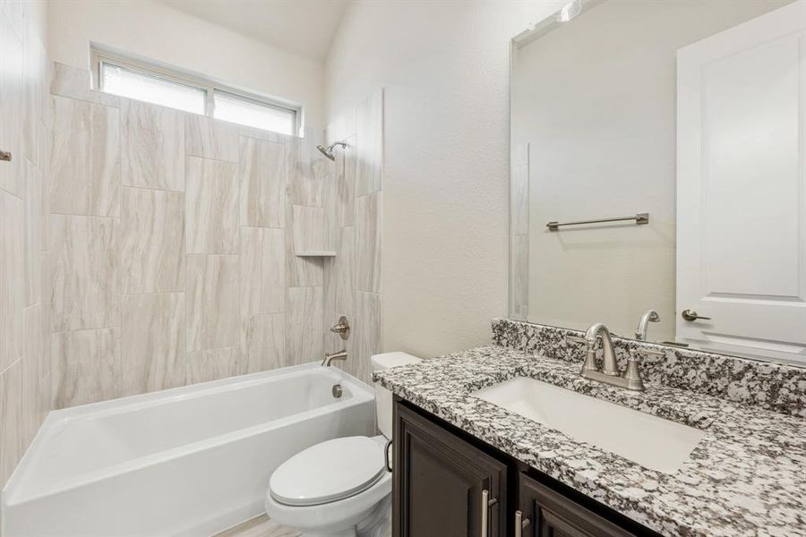 Furnished interior view inside a new home in Ridgepoint, Midlothian (Image 6).