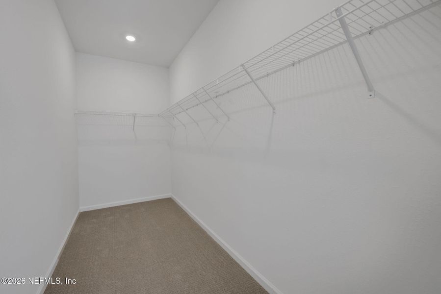 Spacious, unfurnished interior of a new home in Hyland Trail, Green Cove Springs (Image 21).