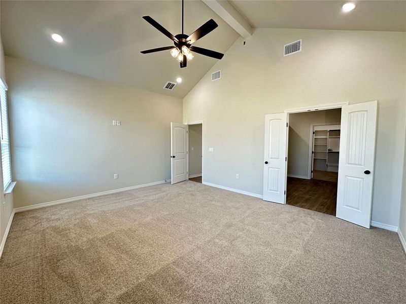 Spacious, unfurnished interior of a new home in , Lorena (Image 19).