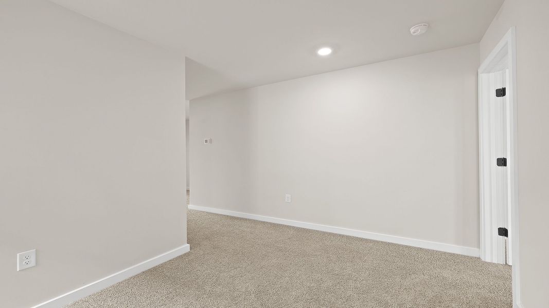 Spacious, unfurnished interior of a new home in Adams Glen, Greenville (Image 22).