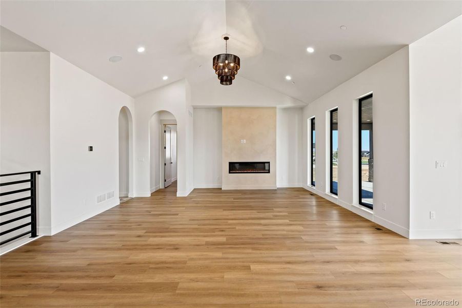 Great Room w/electric fireplace