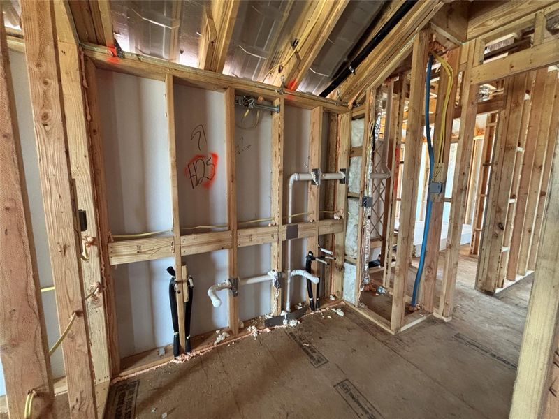 Spacious, unfurnished interior of a new home in Berry Creek Highlands, Georgetown (Image 19). Spacious, unfurnished interior of a new home in Berry Creek Highlands, Georgetown (Image 19).
