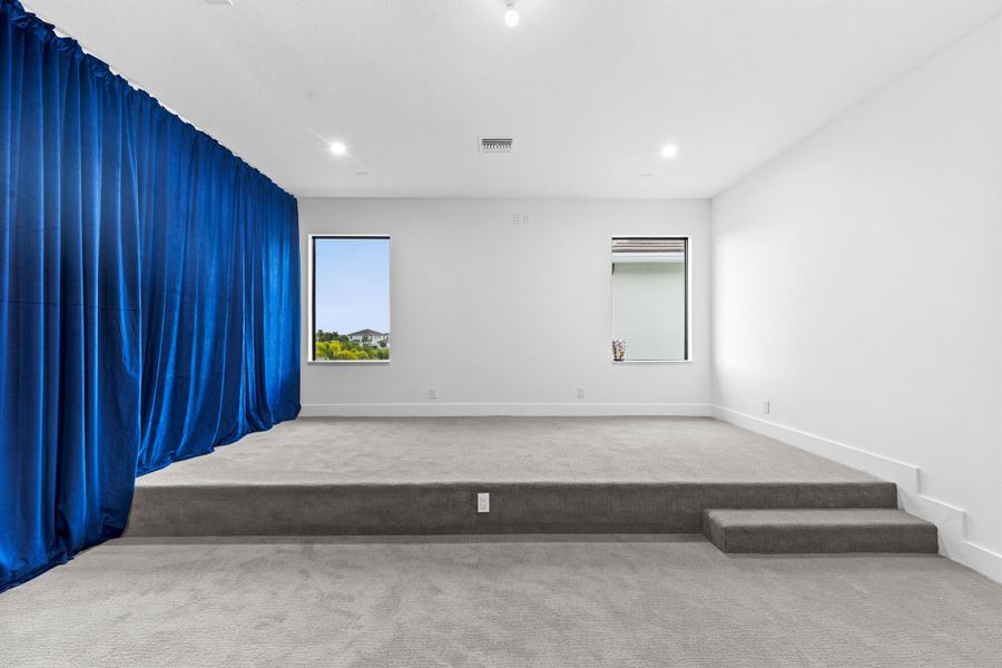 Spacious, unfurnished interior of a new home in Solana Bay at Avenir, Palm Beach Gardens (Image 20). Spacious, unfurnished interior of a new home in Solana Bay at Avenir, Palm Beach Gardens (Image 20).