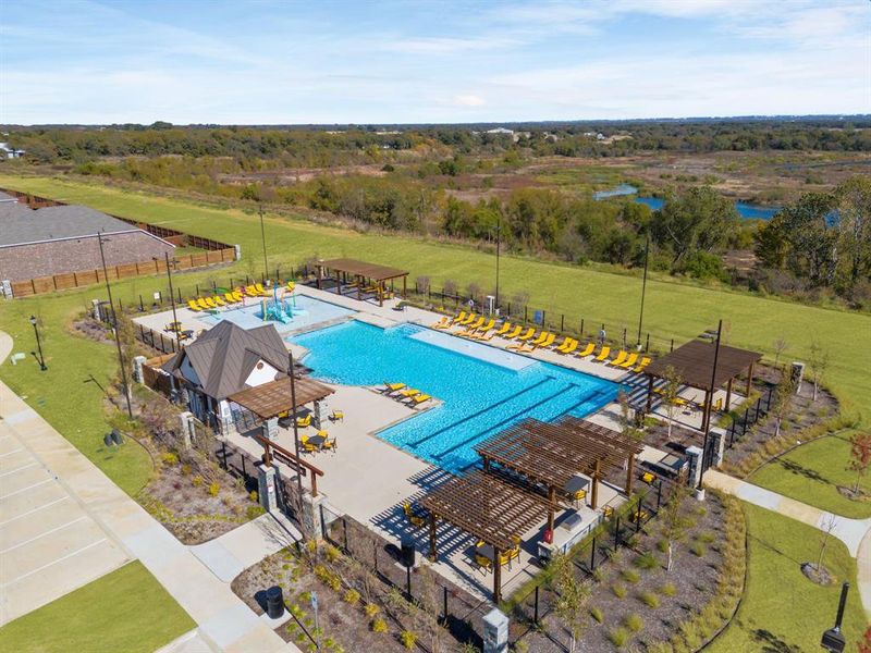 Community amenities in , Aubrey (Image 30).