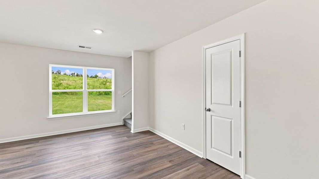 Spacious, unfurnished interior of a new home in Tyger Pines, Moore (Image 18).