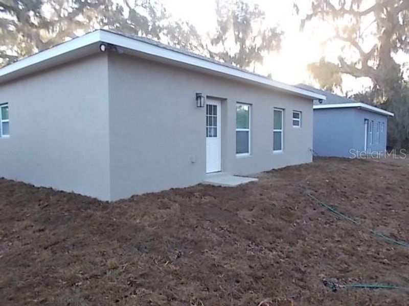 Exterior details and patio area of a home in , Daytona Beach (Image 22).
