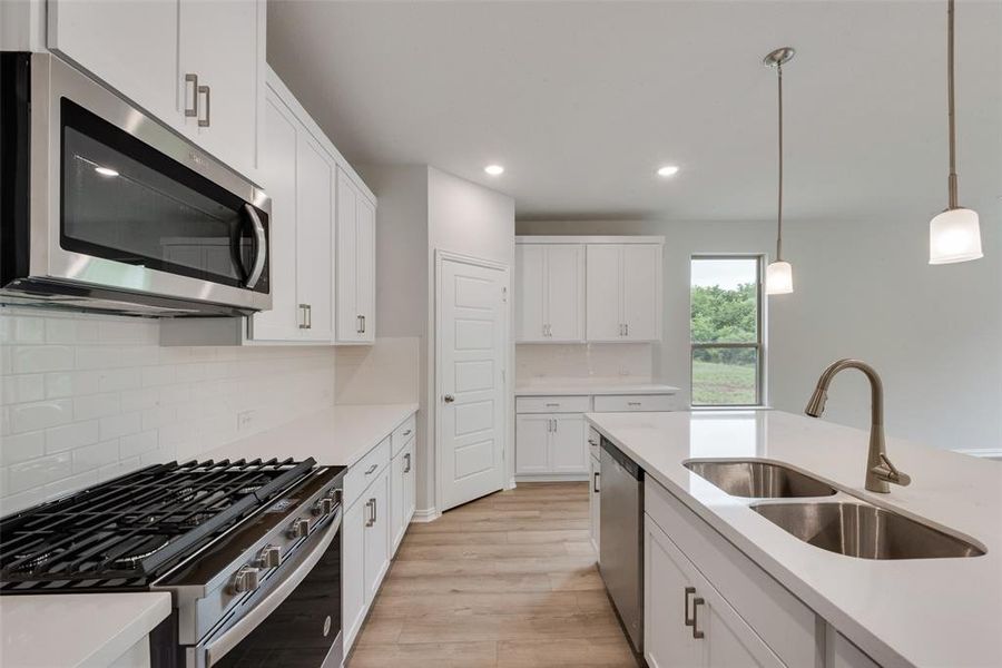 Furnished interior view inside a new home in Creekside of Crowley, Crowley (Image 5). Furnished interior view inside a new home in Creekside of Crowley, Crowley (Image 5).