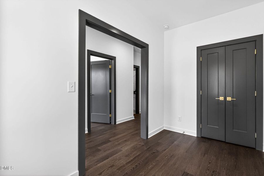 005-1920x1080-study 005-1920x1080-study