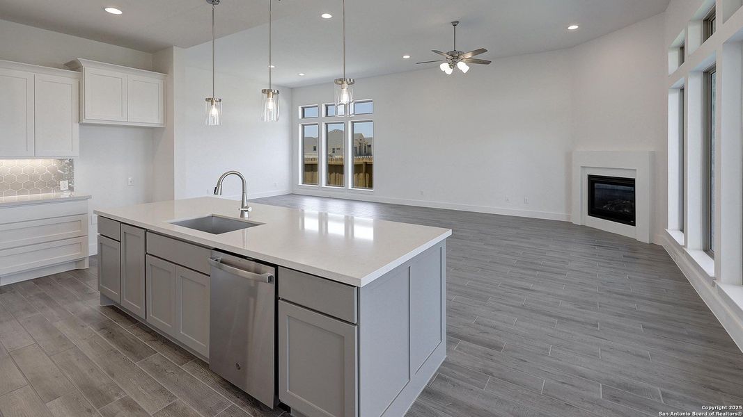 Furnished interior view inside a new home in Haby Hill 60', San Antonio (Image 9).