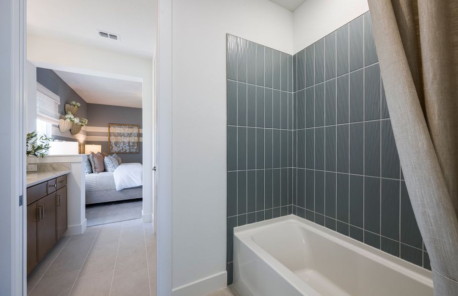 Representative furnished interior of a home built from the Roseland by Pulte Homes in Riversong, Parrish (Image 28).