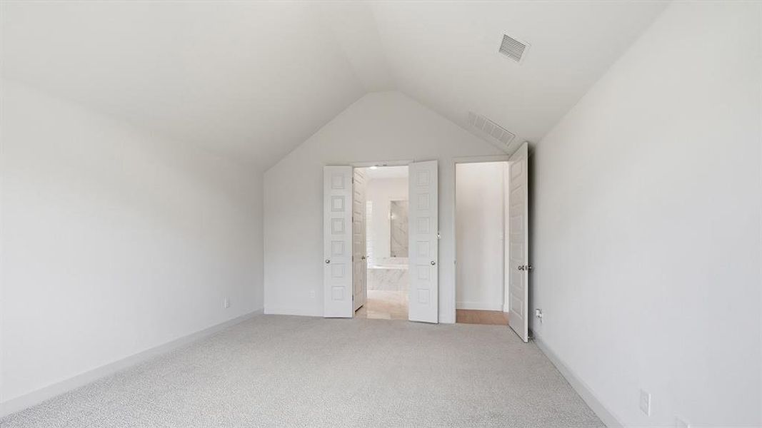 Spacious, unfurnished interior of a new home in Cambridge Crossing, Celina (Image 15).