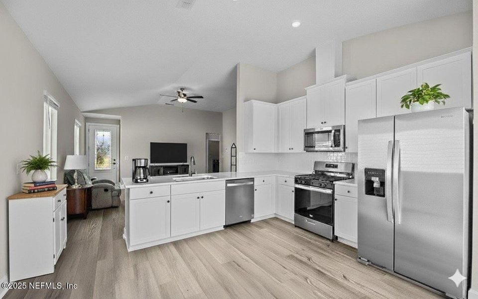 Furnished interior view inside a new home in Jennings Farm, Middleburg (Image 7). Furnished interior view inside a new home in Jennings Farm, Middleburg (Image 7).