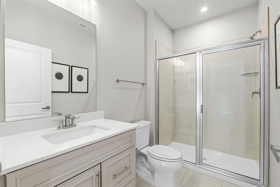 Representative furnished interior of a home built from the Charles by Ryan Homes in East Lake, Leland (Image 33). Representative furnished interior of a home built from the Charles by Ryan Homes in East Lake, Leland (Image 33).