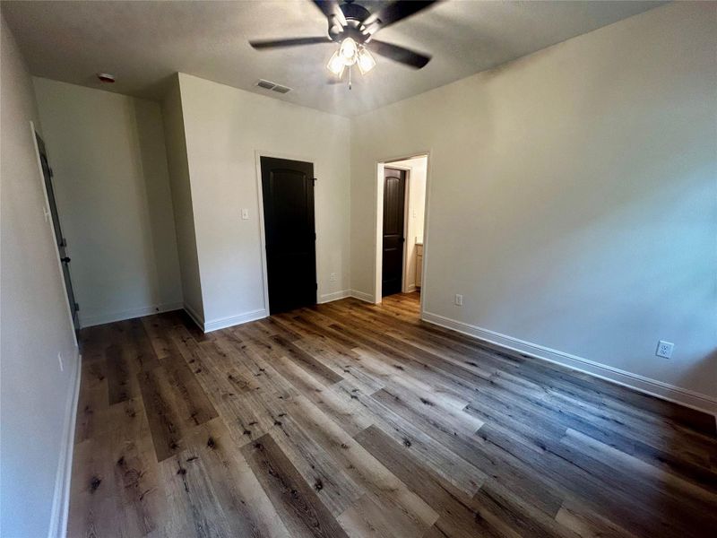 Spacious, unfurnished interior of a new home in , Longview (Image 14). Spacious, unfurnished interior of a new home in , Longview (Image 14).