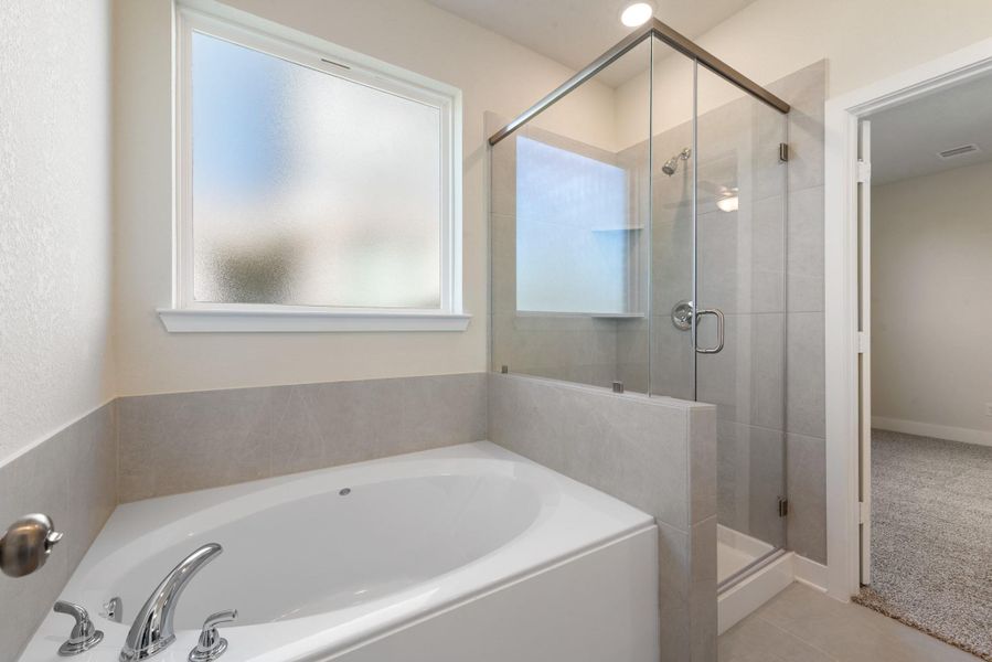 Furnished interior view inside a new home in , Brenham (Image 13).