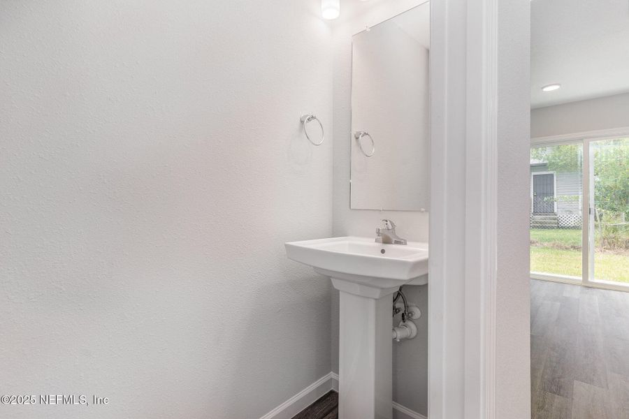 Image 19 of a home in .