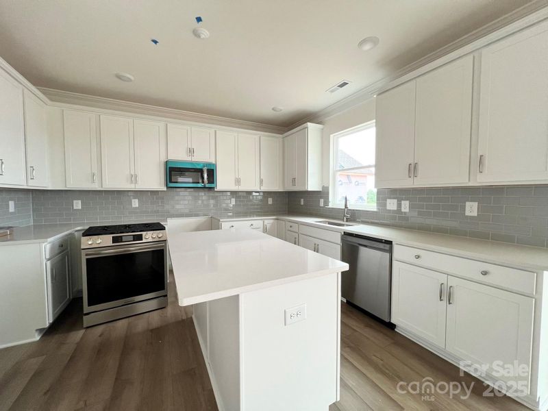 Furnished interior view inside a new home in The Meadows at Laurelbrook, Catawba (Image 24). Furnished interior view inside a new home in The Meadows at Laurelbrook, Catawba (Image 24).