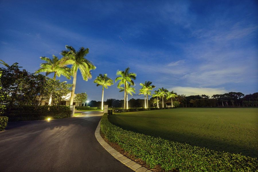 Natural landscape and outdoor views near in Wellington (Image 108). Natural landscape and outdoor views near in Wellington (Image 108).