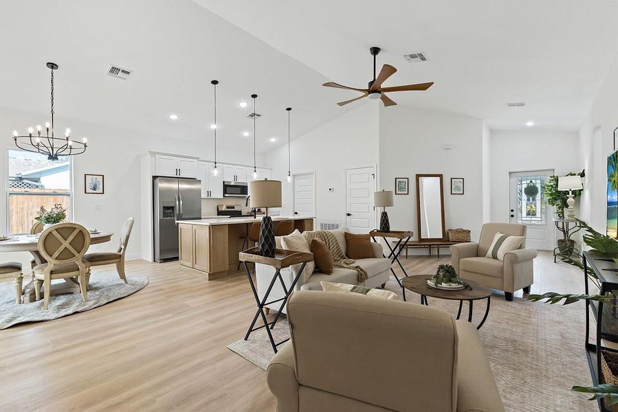 8635-98th-Ct-HigMedia-018-1280 8635-98th-Ct-HigMedia-018-1280