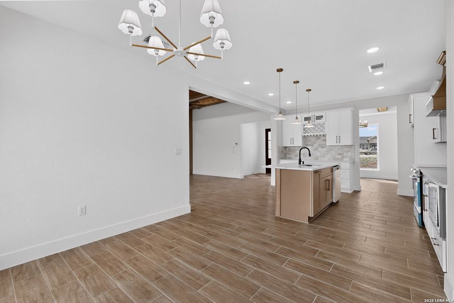Spacious, unfurnished interior of a new home in , Floresville (Image 33). Spacious, unfurnished interior of a new home in , Floresville (Image 33).