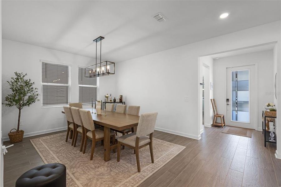 Furnished interior view inside a new home in , Orlando (Image 33).