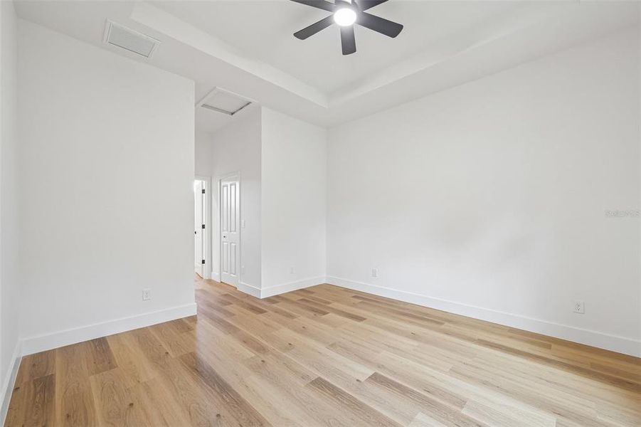 Spacious, unfurnished interior of a new home in , North Port (Image 13).
