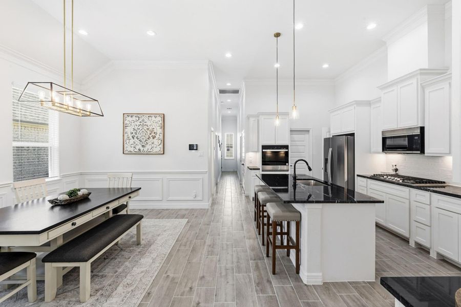 Furnished interior view inside a new home in , Anahuac (Image 10).