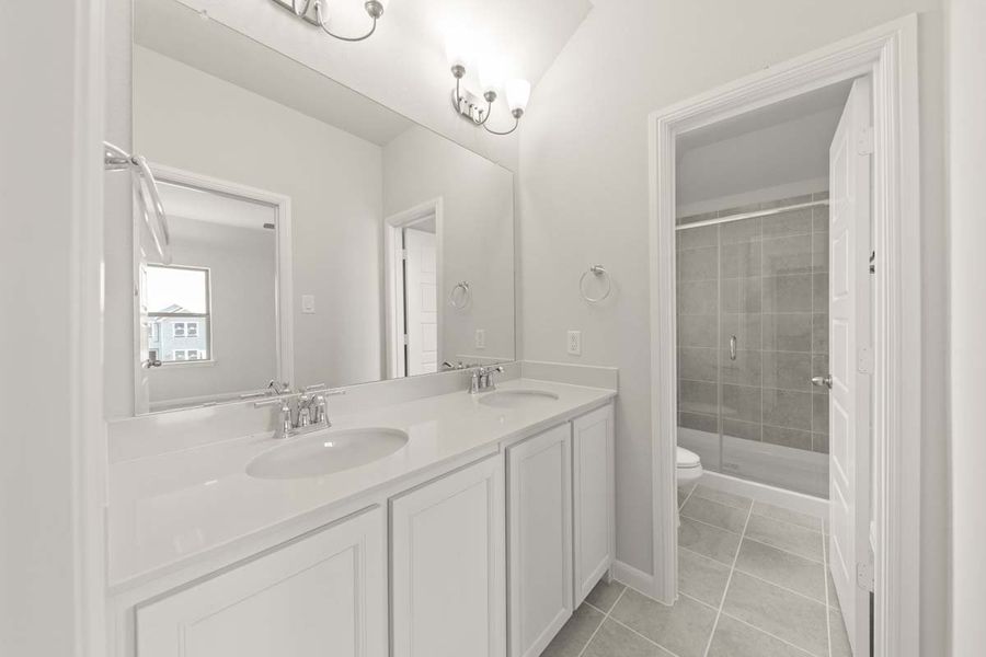 Furnished interior view inside a new home in Elevon, Lavon (Image 9).