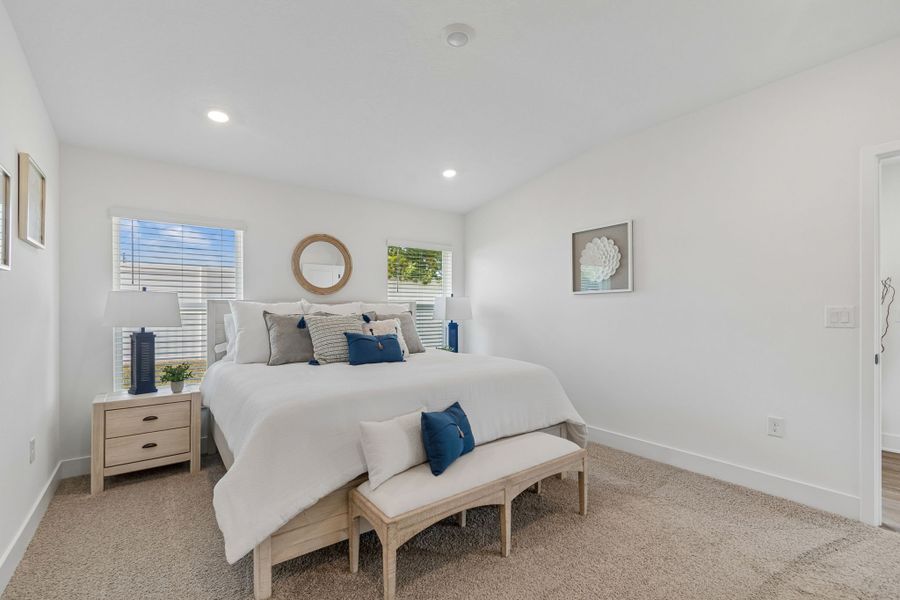 Representative furnished interior of a home built from the 1515 by Adams Homes in Winding Oaks, Weeki Wachee (Image 30).