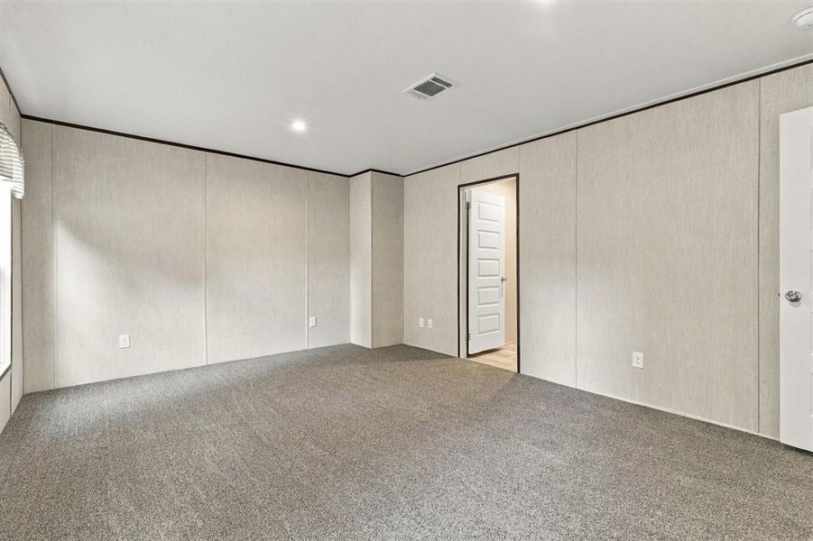 Spacious, unfurnished interior of a new home in , Dawsonville (Image 30).