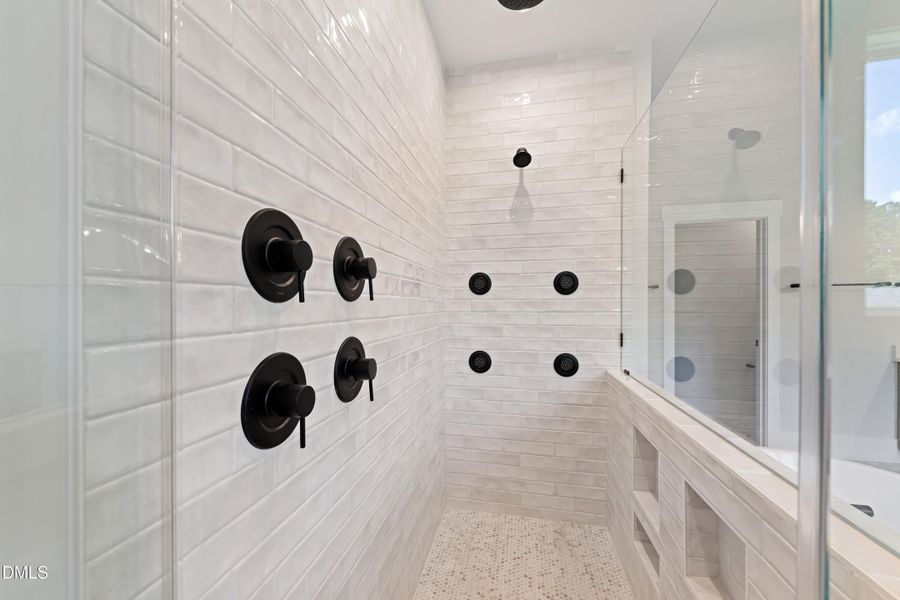 RGA-0436-00_Champlain A_Primary Bath-3 RGA-0436-00_Champlain A_Primary Bath-3