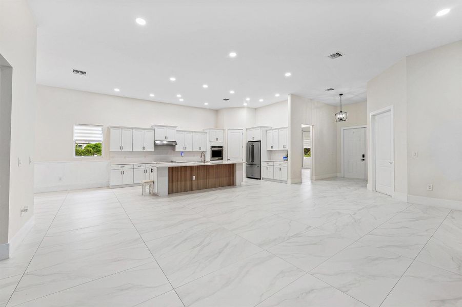 Spacious, unfurnished interior of a new home in , Loxahatchee (Image 17). Spacious, unfurnished interior of a new home in , Loxahatchee (Image 17).