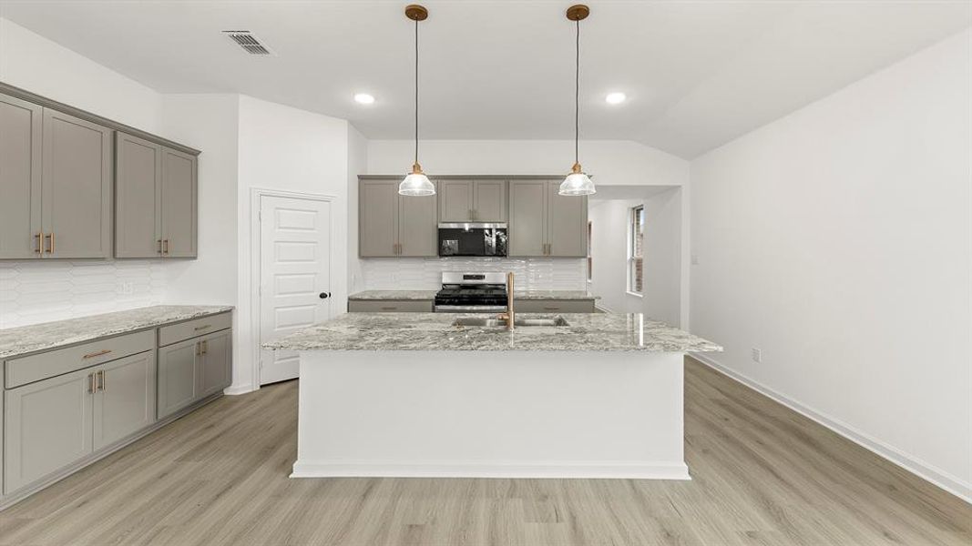 08. 1642 Gracehill - Kitchen