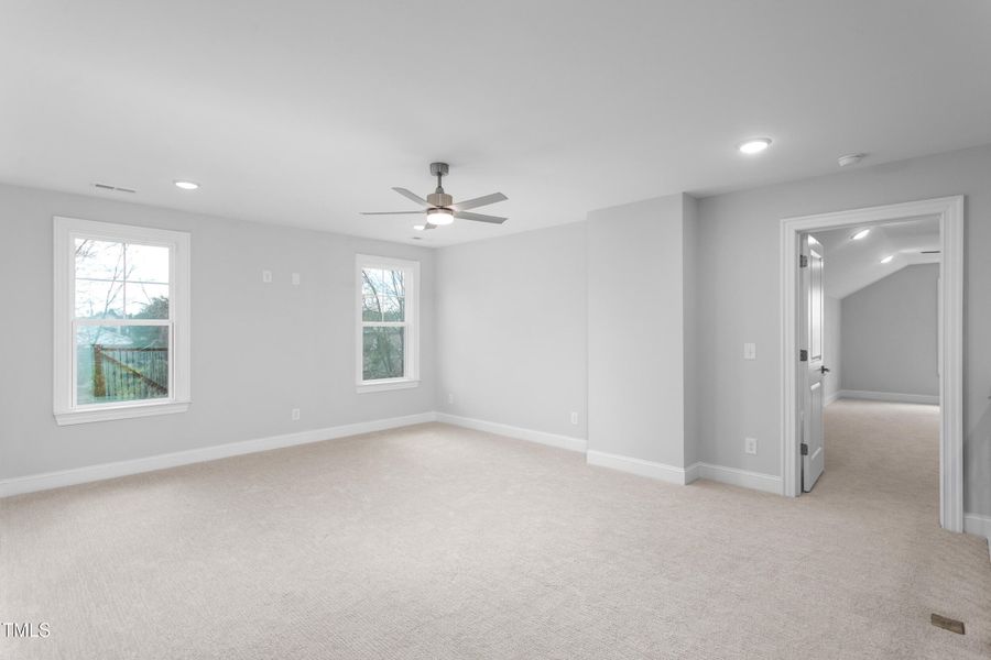 1246 Jamestowne Drive-29