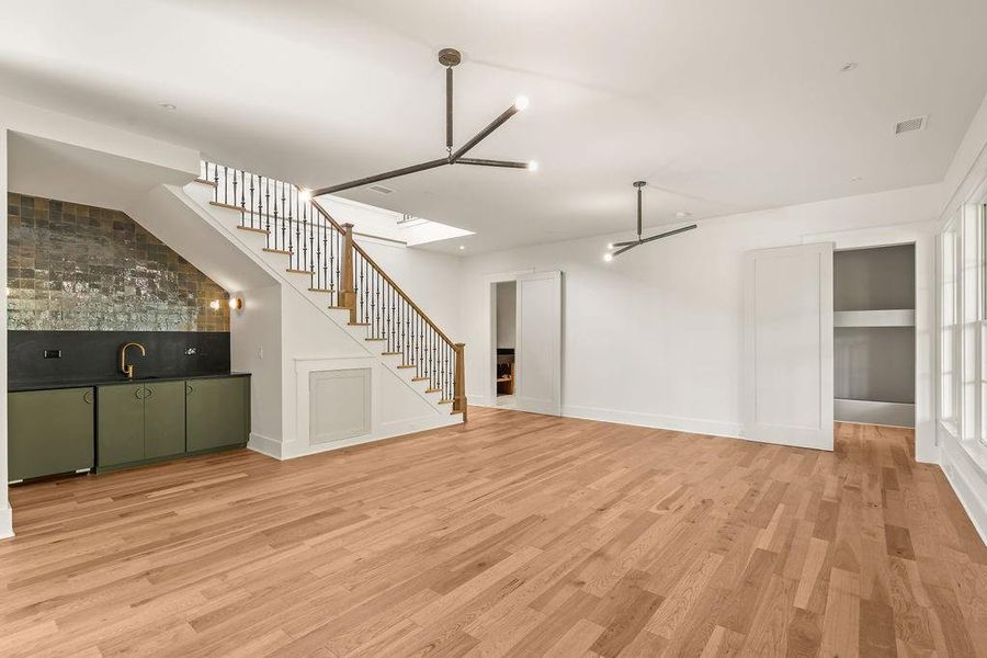 Spacious, unfurnished interior of a new home in , Clarkesville (Image 57).