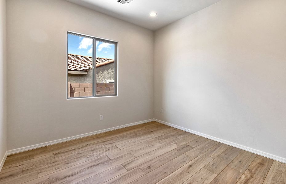 Spacious, unfurnished interior of a new home in Vistoso Canyon Estates, Oro Valley (Image 15). Spacious, unfurnished interior of a new home in Vistoso Canyon Estates, Oro Valley (Image 15).