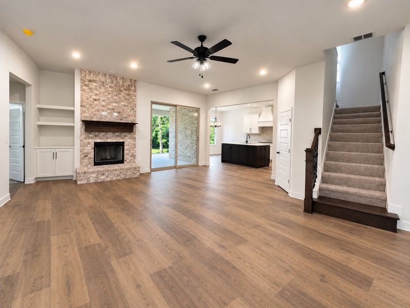 Spacious, unfurnished interior of a new home in Terra Vista Estates, Springtown (Image 14).