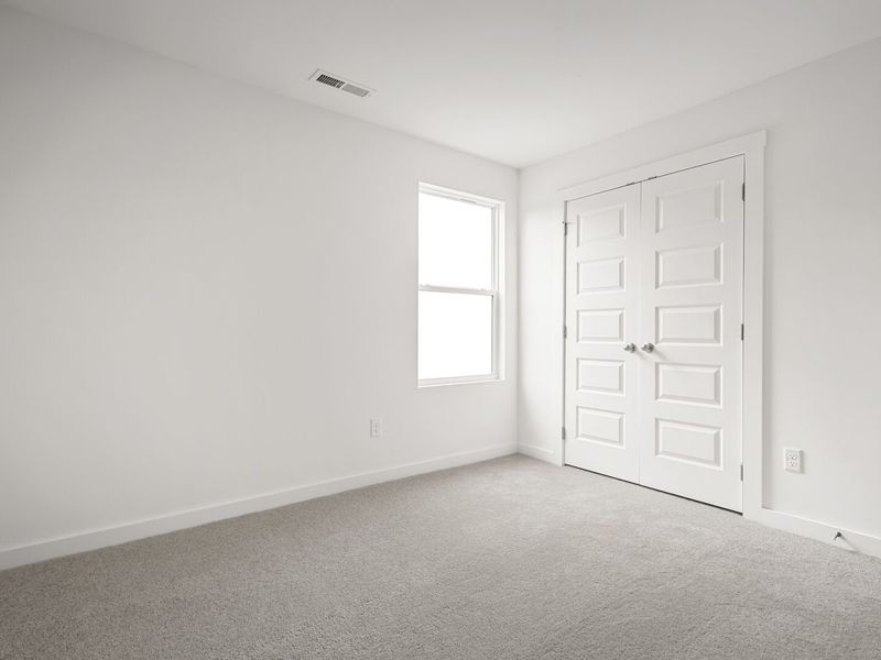 Spacious, unfurnished interior of a new home in Calista Farms, White House (Image 41).