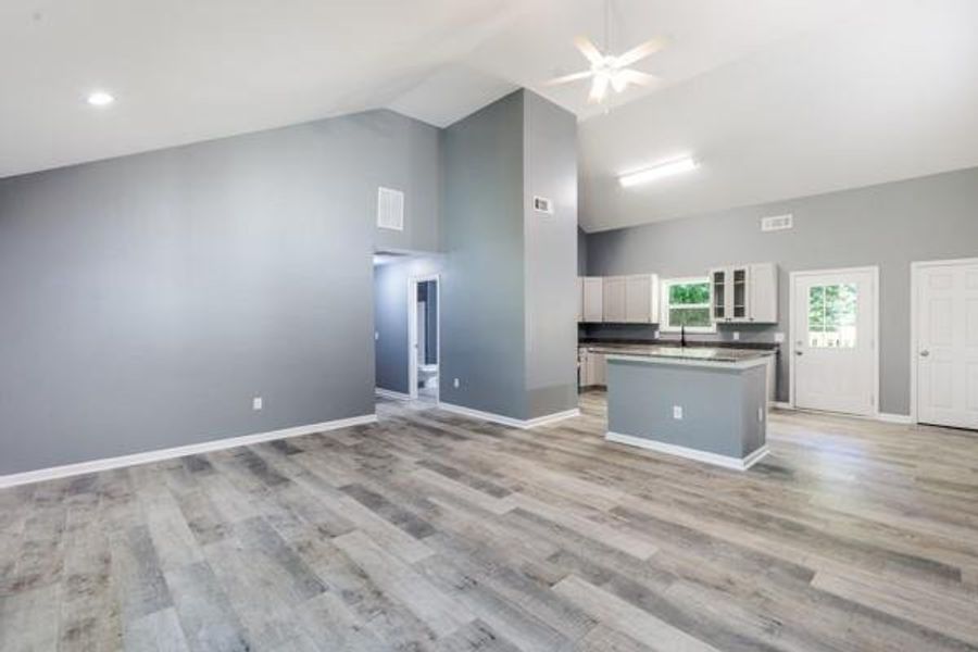 Spacious, unfurnished interior of a new home in , Carrollton (Image 12).