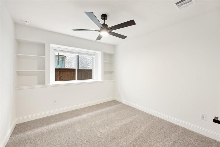 Spacious, unfurnished interior of a new home in Waterscape, Royse City (Image 25). Spacious, unfurnished interior of a new home in Waterscape, Royse City (Image 25).
