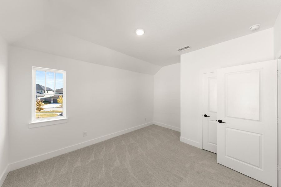 Spacious, unfurnished interior of a new home in Inspiration Collection 60 at Painted Tree, McKinney (Image 23).