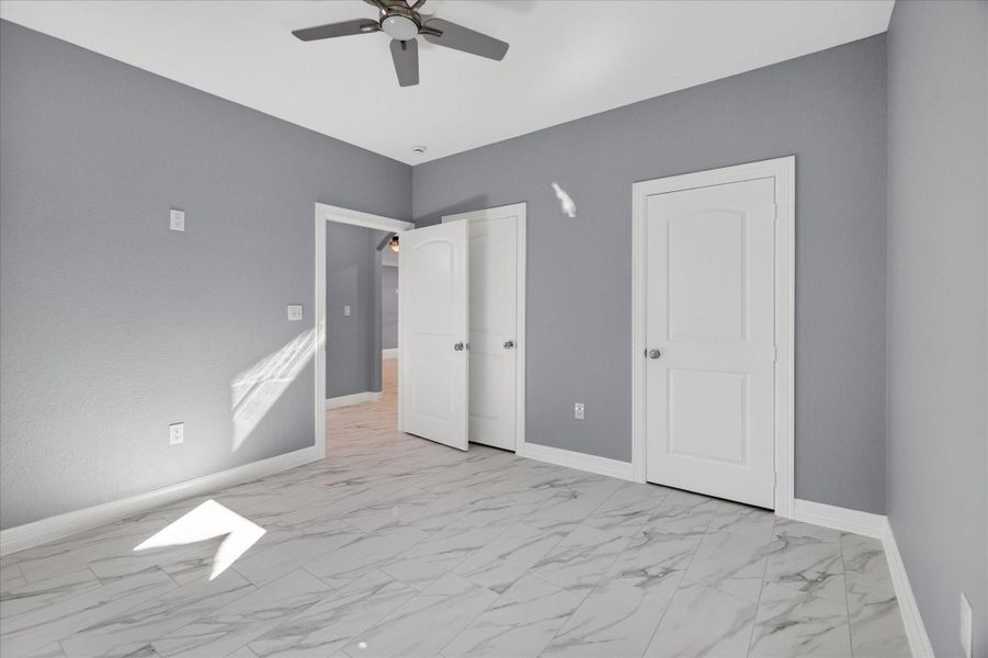 Spacious, unfurnished interior of a new home in , Houston (Image 31).