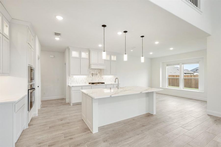 Furnished interior view inside a new home in Sonoma Verde, Rockwall (Image 7). Furnished interior view inside a new home in Sonoma Verde, Rockwall (Image 7).