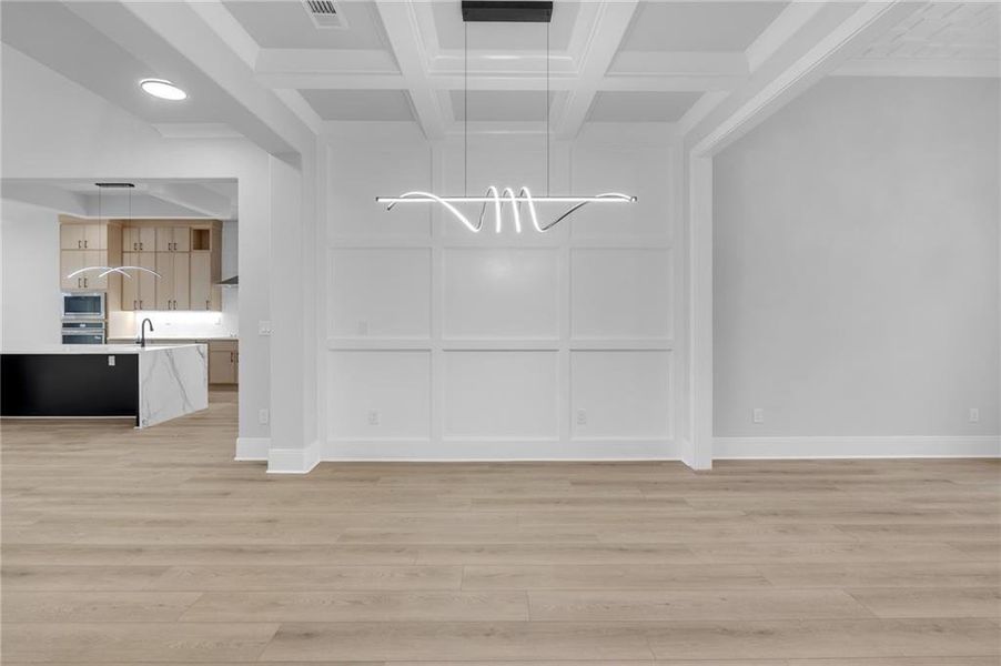 Spacious, unfurnished interior of a new home in , Oxford (Image 36).